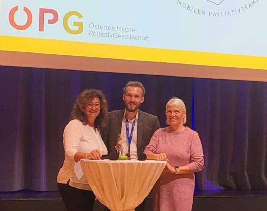 Renate Hlauschek und Gudrun Sahan beim 3. Vernetzungstreffen der Mobilen Palliativteams in Schwaz